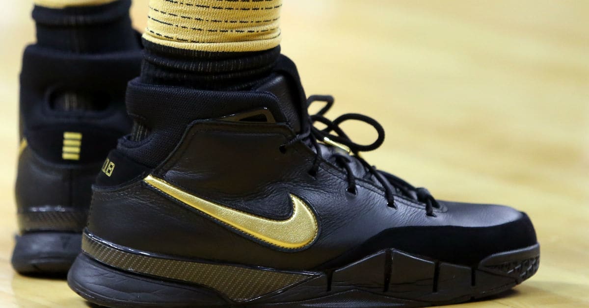 demar-derozan-nike-zoom-kobe-1