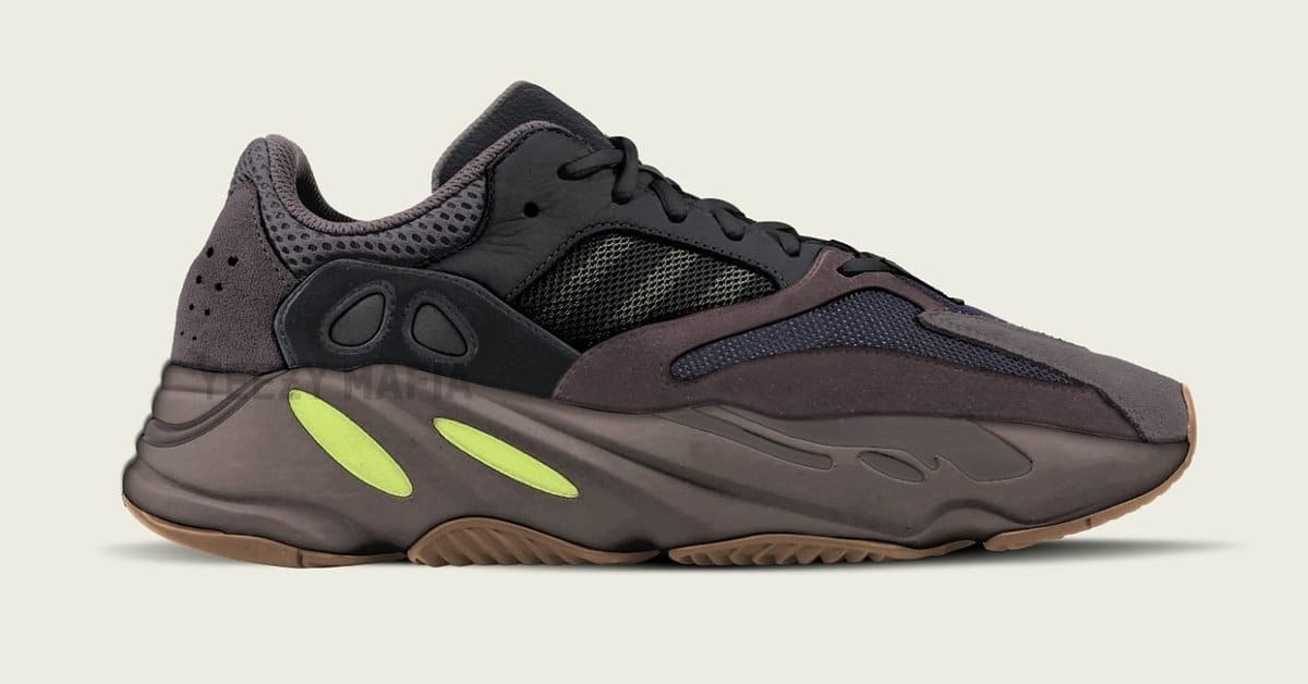 Neon yeezy 700 2025