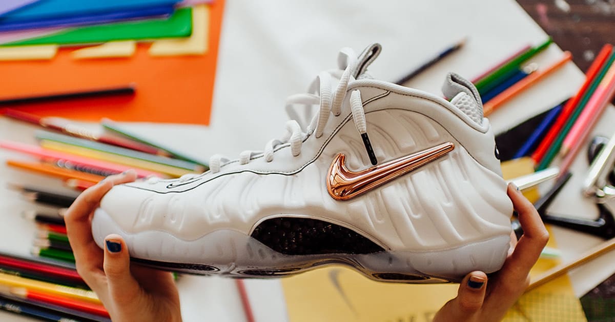 Nike foamposite velcro swoosh 2025