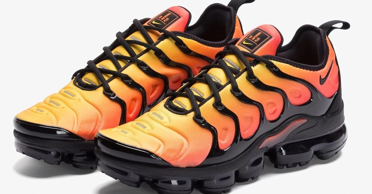 Sunset Nike Vapormax Sneakers Men’s 8.5 Nike air vapor max plus grid sunset | Mercari main image 2