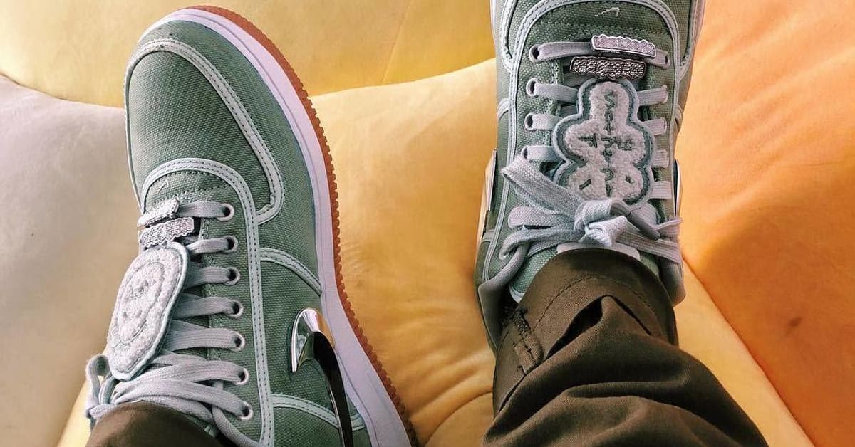 スニーカー TRAVIS SCOTT X NIKE AIR FORCE 1 LOW COMPLEXCON AF-100 Travis Scott x Nike Air Force 1 Low AF100 - StockX News