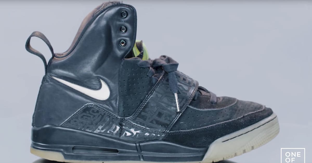 Yeezy 1 black sample sale