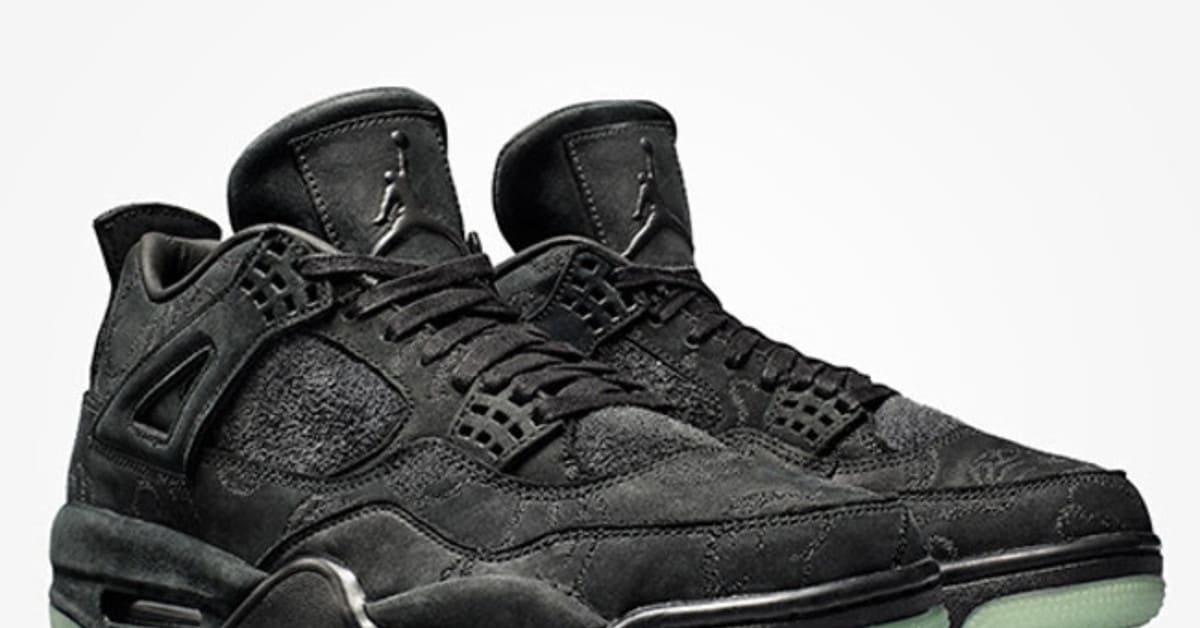 Kaws aj4 clearance