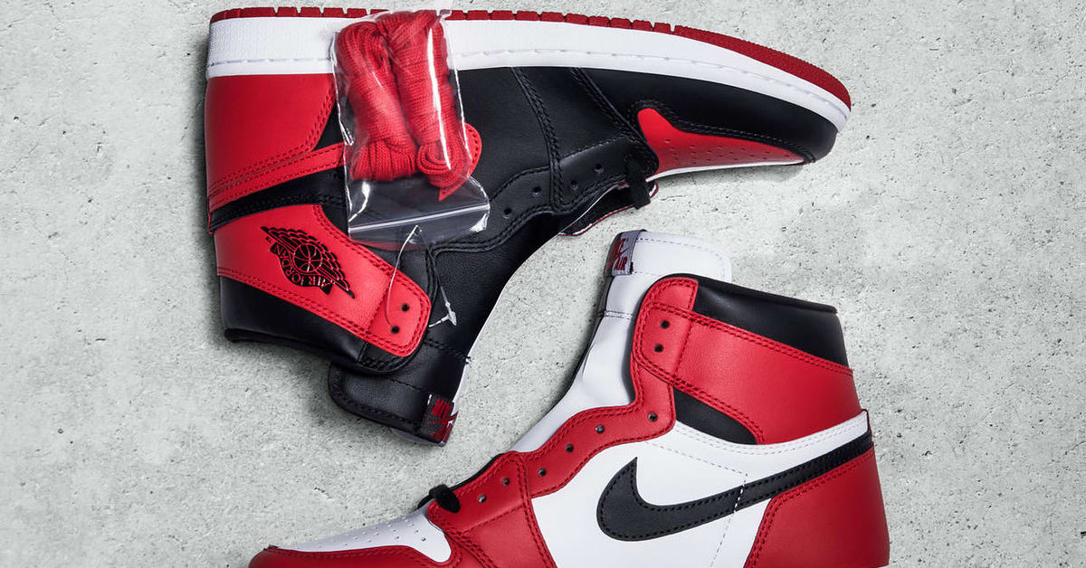 Crazy Air Jordan 1 Pairs Banned and Chicago Colorways