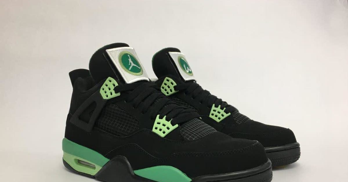 Wahlburger jordan 4s on sale