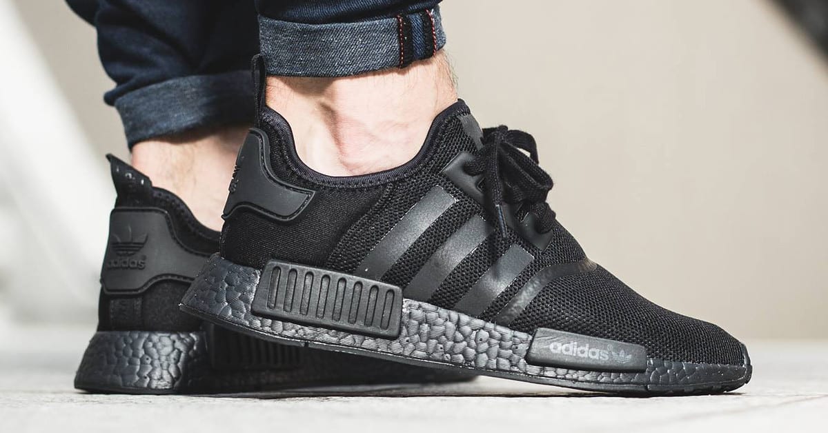 Triple black nmd hot sale