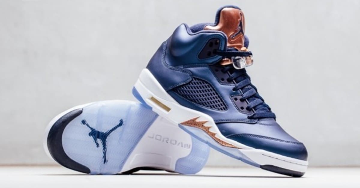 I’m selling a pair of Air Jorden’s bronze 5 Limited Edition Olympics sneakers AIR JORDAN 5  main image 4