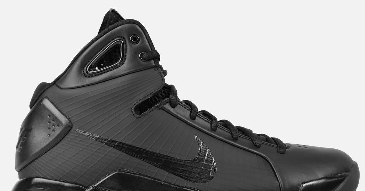 OG Hyperdunks Are Back in Black