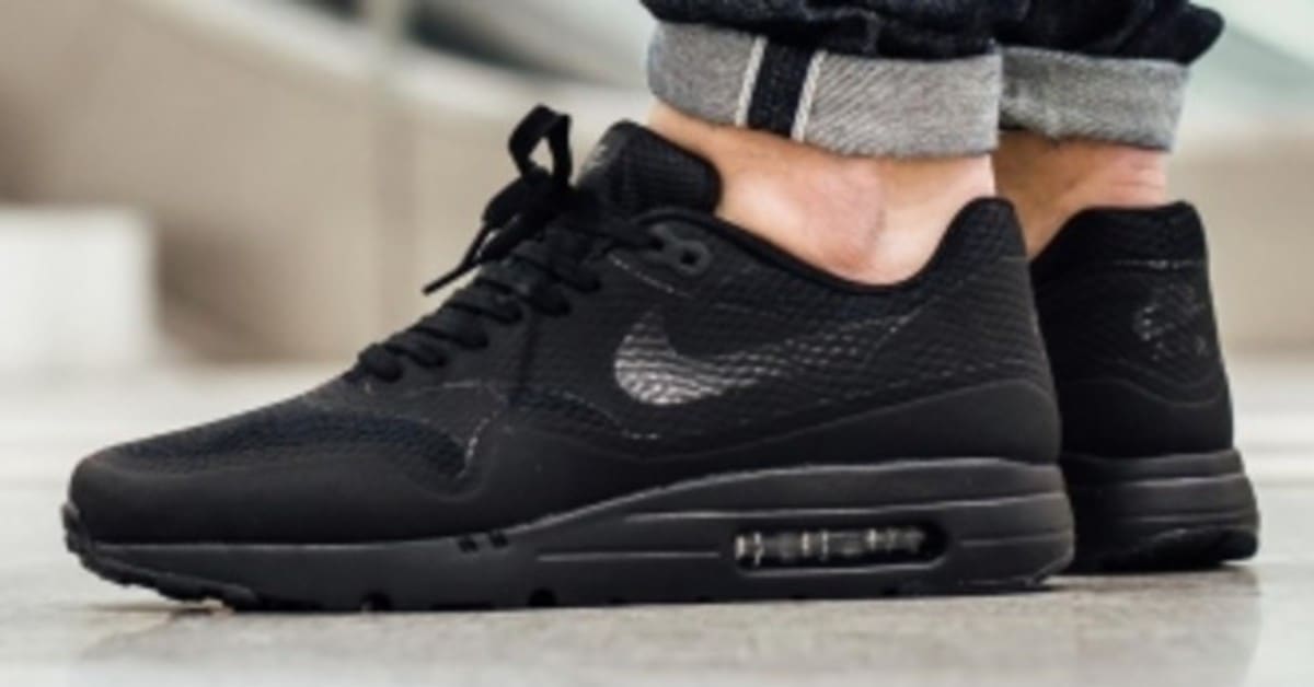 Air max 1 ultra essential black hot sale