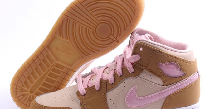 Release Date: Air Jordan 1 Mid GS  display picture 1