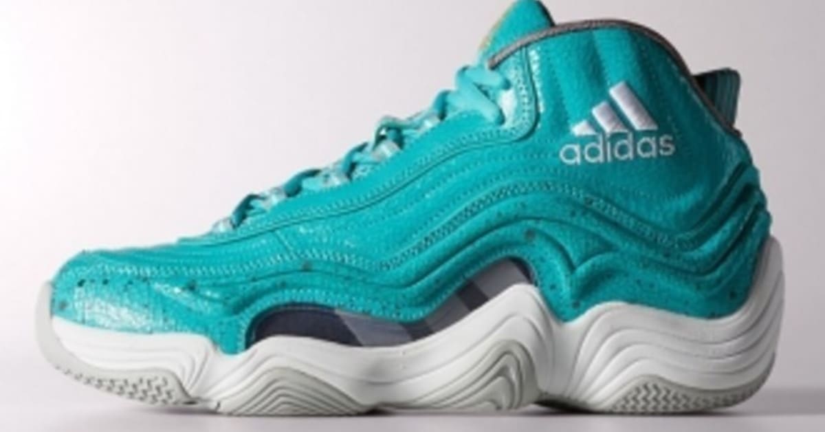 The 'Statue of Liberty' adidas Crazy 2 in Detail