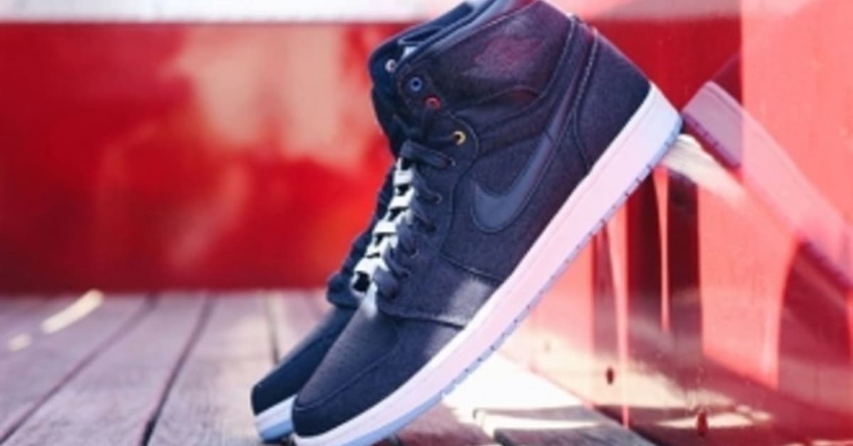 Air Jordan 1 OG Family Forever