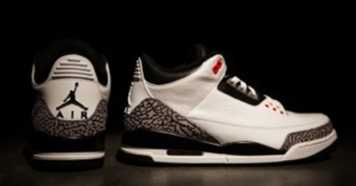 Detailed Look At The 'Infrared 23' Air Jordan 3 Retro