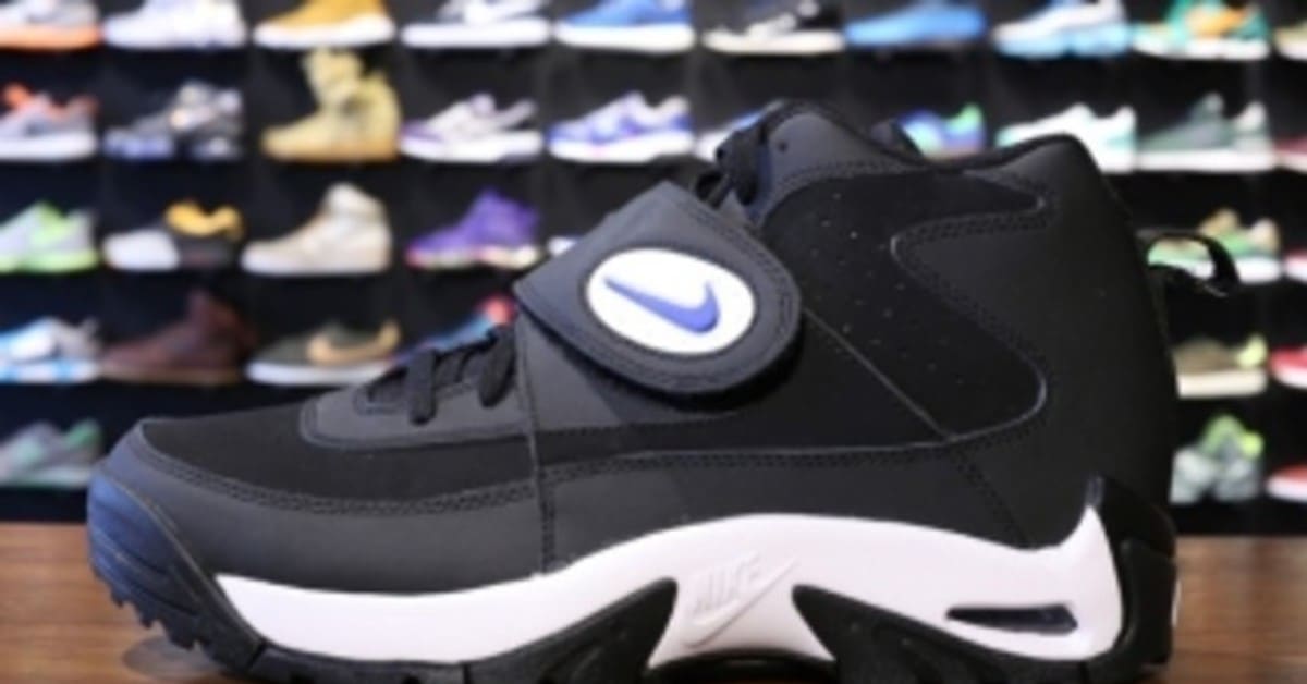 Nike air mission junior seau on sale