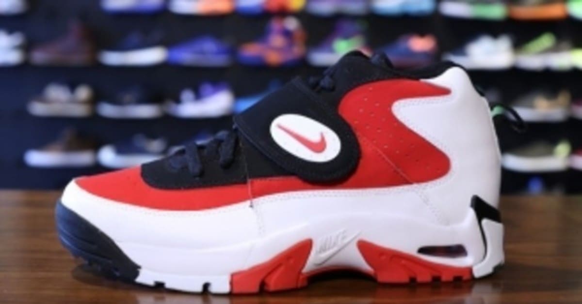Nike air mission red cheap
