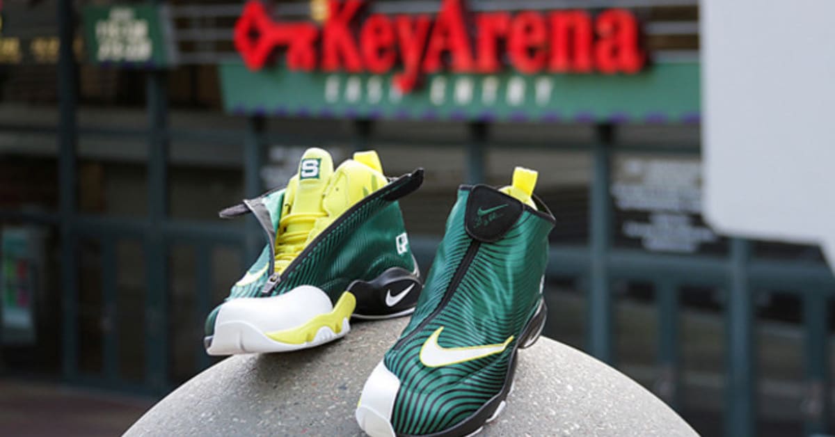 Nike x Sole Collector Sonic Wave Zoom Glove