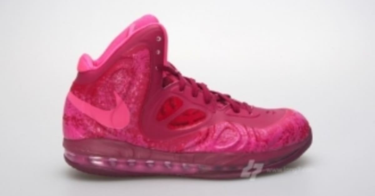 Release Date // Nike Air Max Hyperposite - Raspberry Red