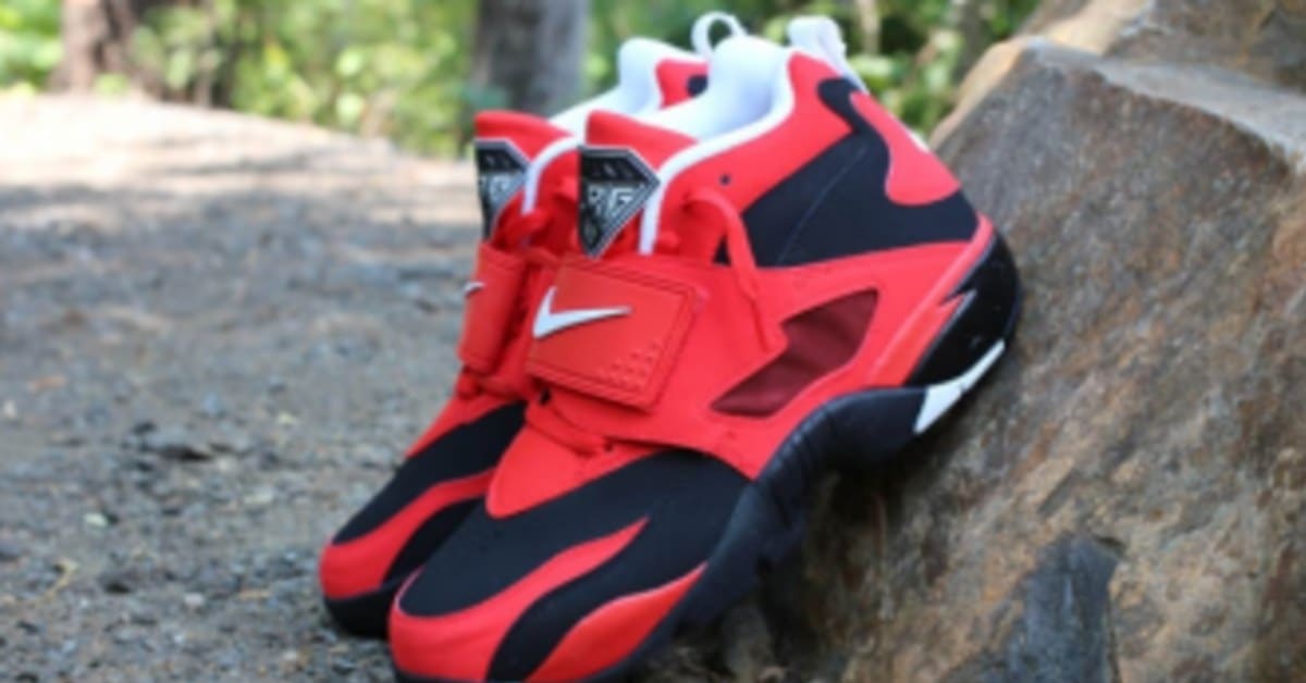 Nike Air Diamond Turf Challenge Red