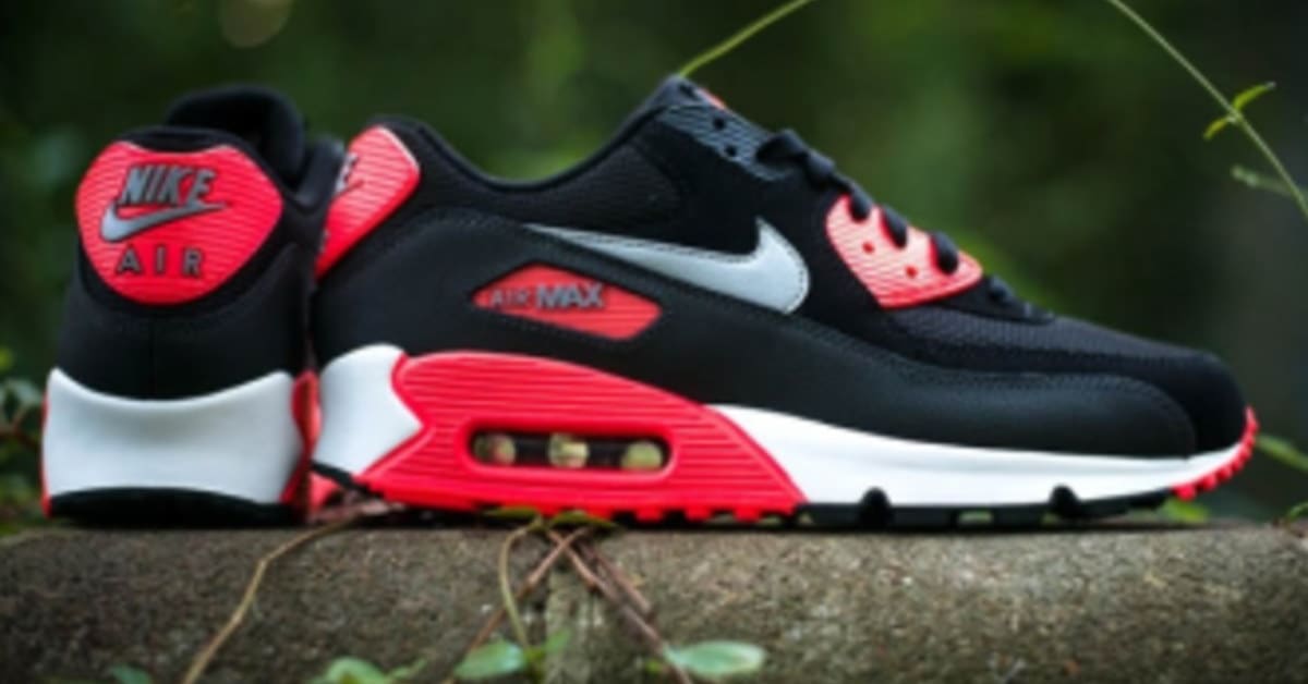 Nike Air Max 90 Essential Black Wolf Grey Atomic R