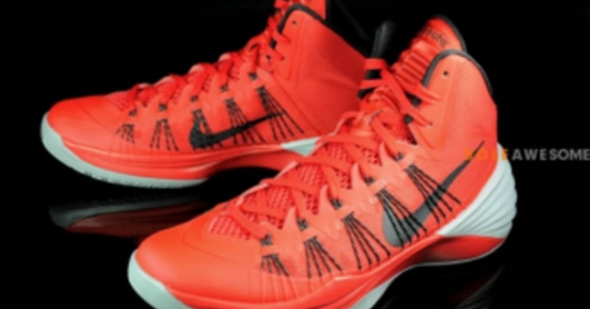 Nike Hyperdunk 2013 University Red