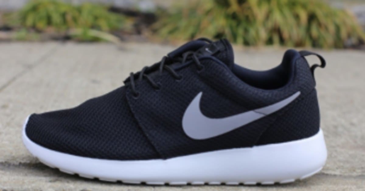 Nike roshe run grey black new arrivals