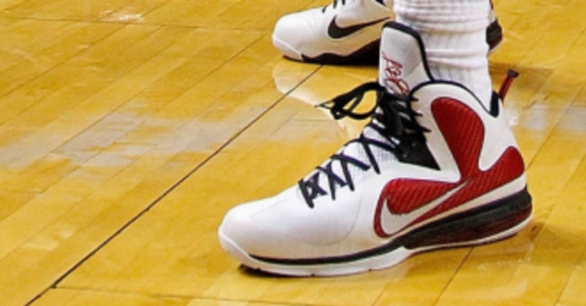 LeBron James Wears White Red Black Nike LeBron 9 PE vs. K