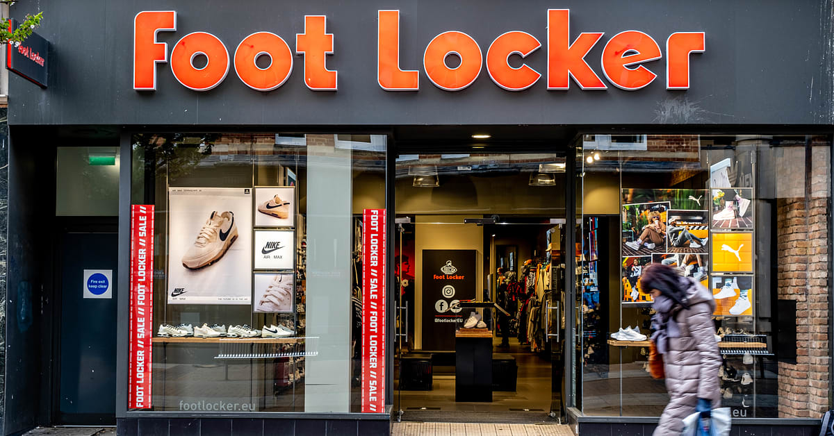 Foot locker yeezy store list discount