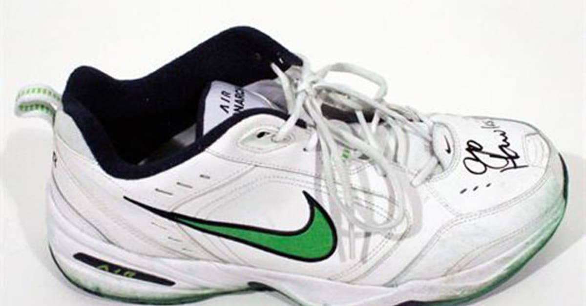 Air monarch seahawks top