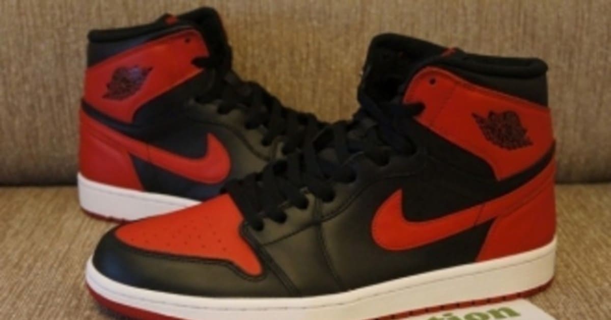 Air Jordan 1 Retro High OG Black Varsity Red First Look
