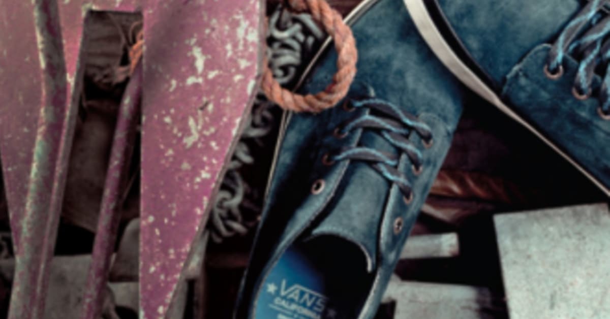 Vans blue suede california 106 top