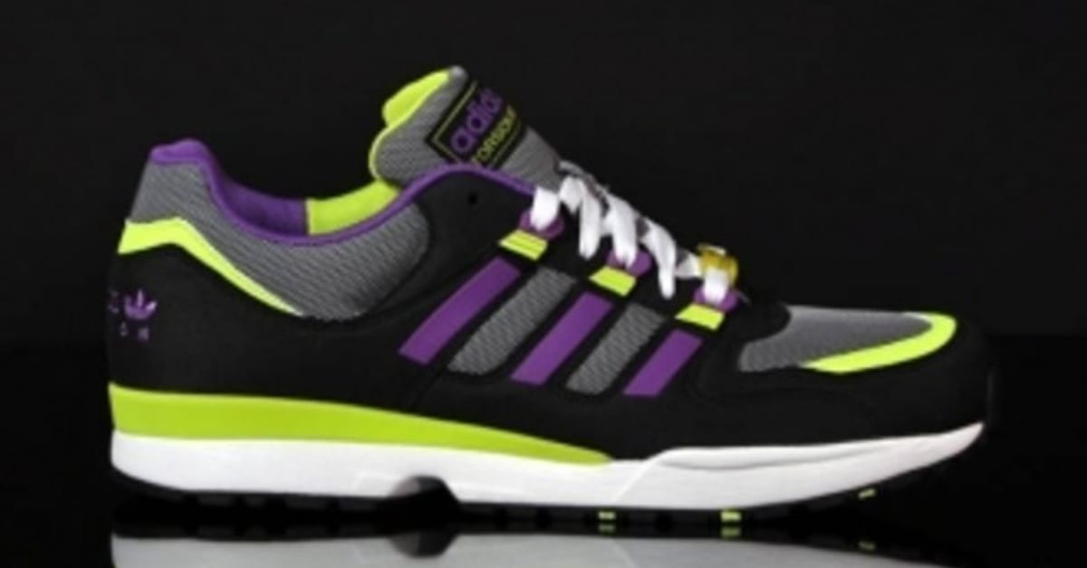 Adidas torsion integral top