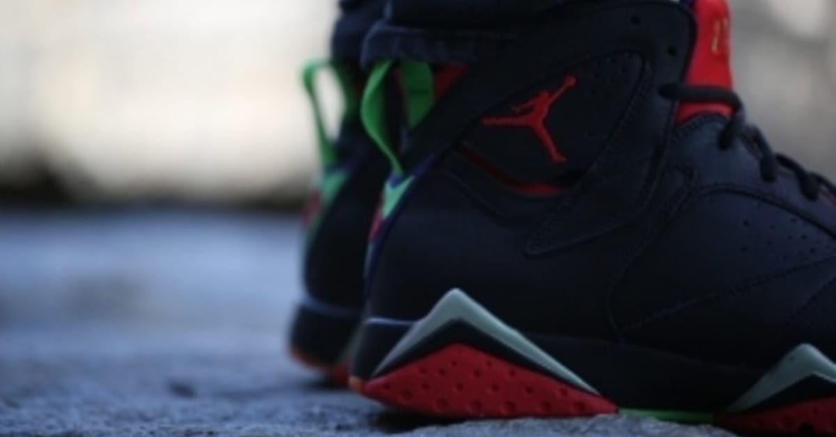 Black red and green jordan 7 shop
