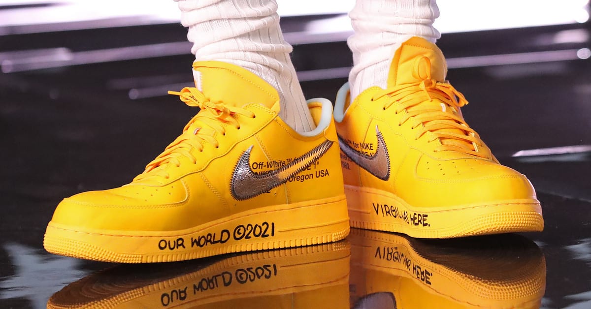 Lebron off white clearance