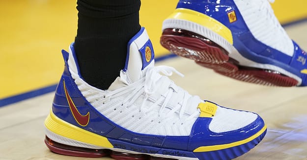 Lebron christmas shoes 2018 clearance