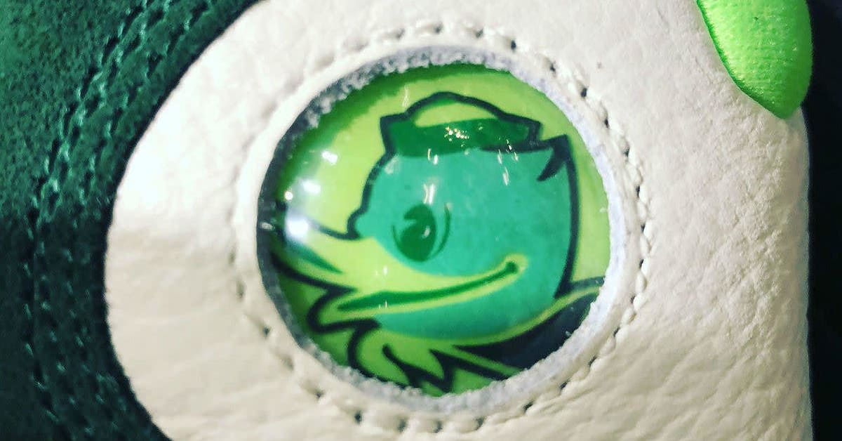 oregon ducks jordans 10