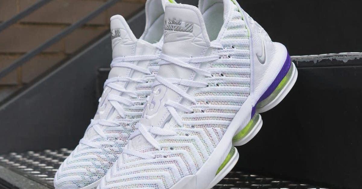 This Nike LeBron 16 Remind Sneakerheads of Buzz Lightyear