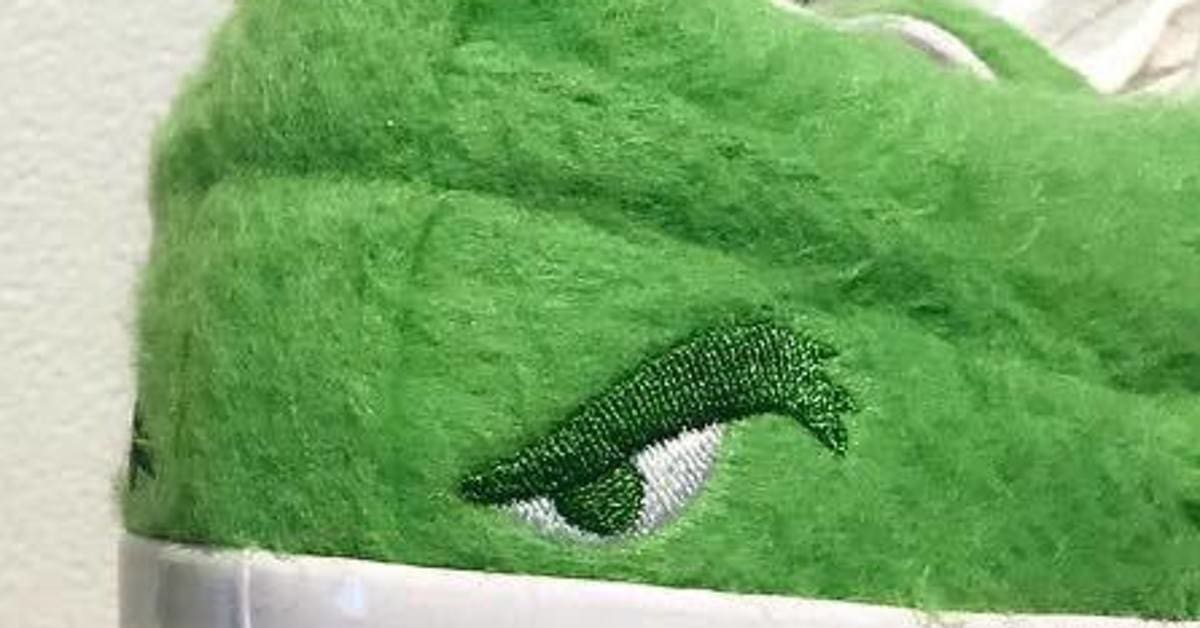 Grinch shoes tyler hot sale