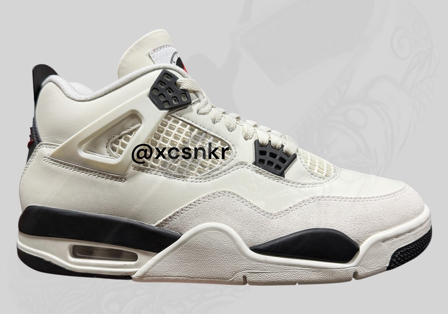 First Look at the 'Flight Club' Air Jordan 4