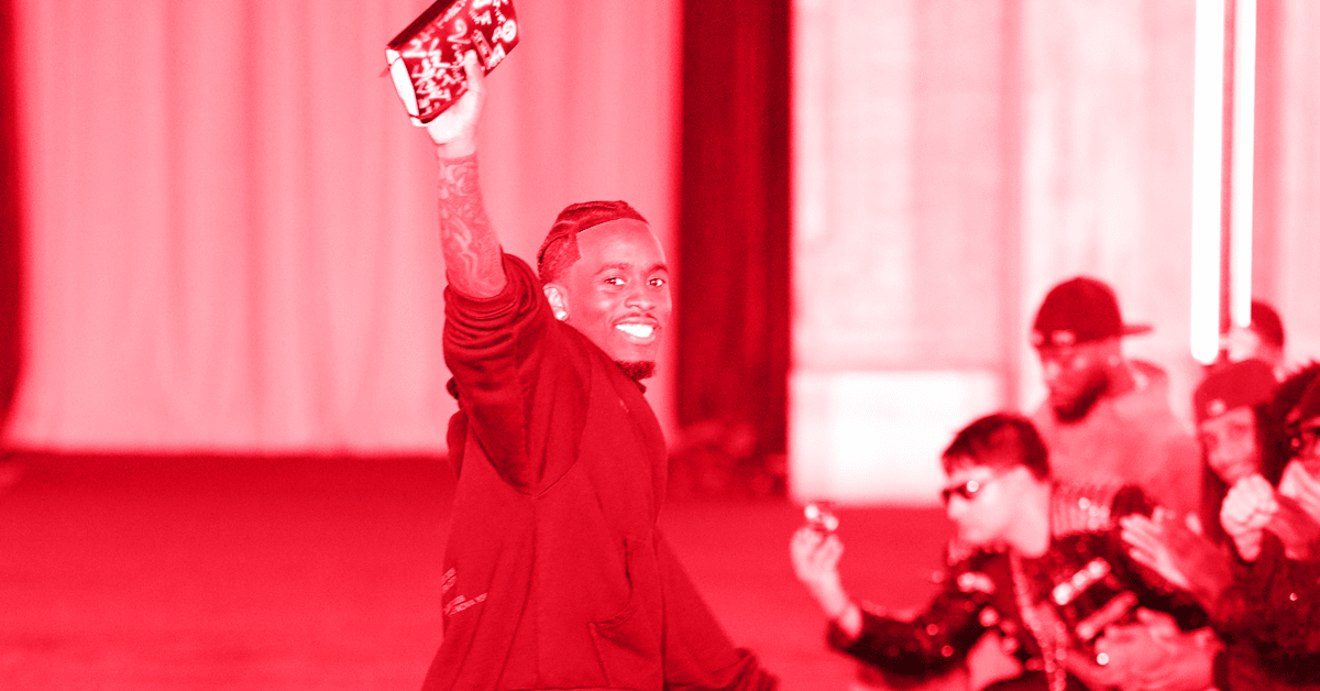 Complex's coverage image for the VIVET debut