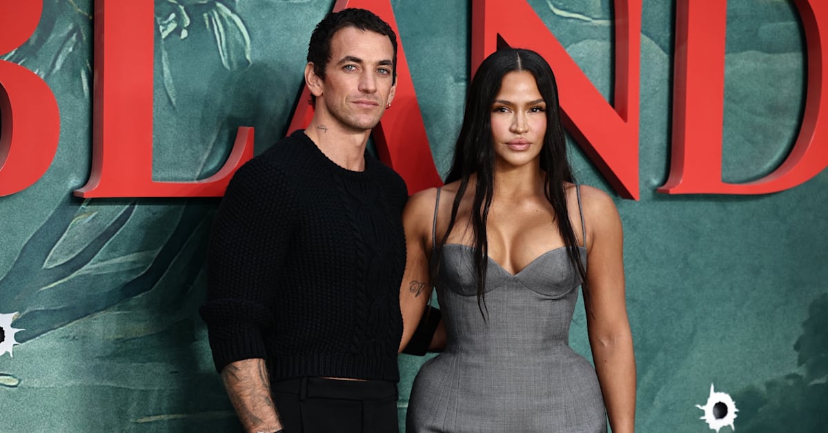 Alex Fine Wants to Star With His Wife Cassie In 'Bonnie and Clyde' Movie