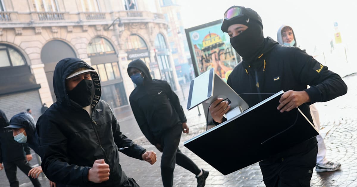 Luxury Flagships and Apple Stores Ransacked as French Protests Spiral Into Looting