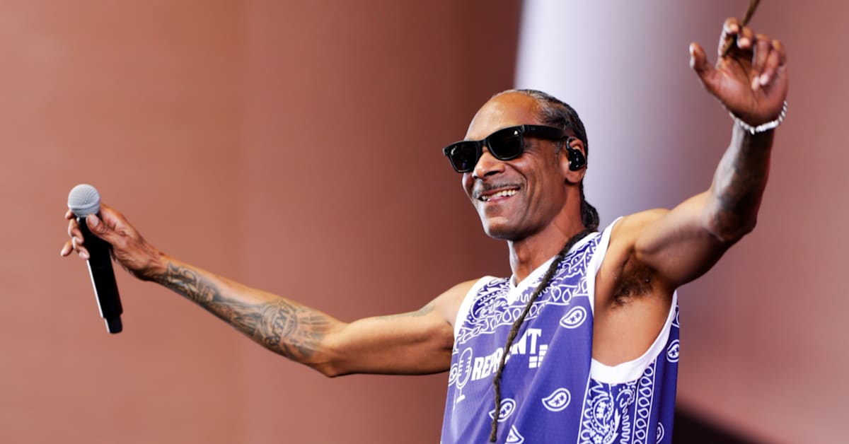 Snoop Dogg Is Hosting the VMAs, and They're Back in L.A.