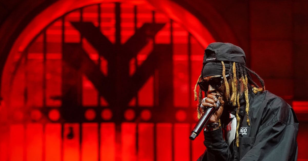 Lil Wayne Says Yankees Made Him Retire Old Young Money Logo