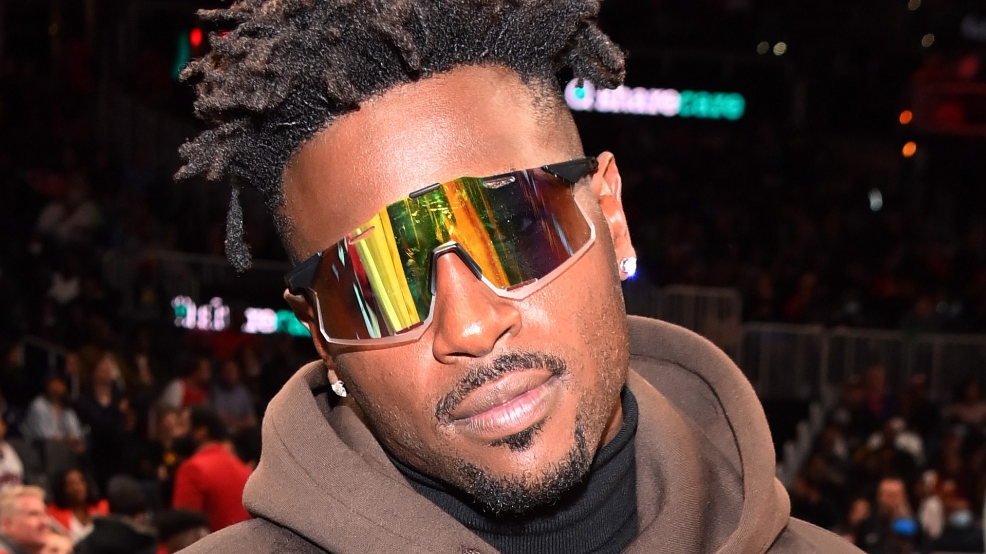 Antonio Brown Extradited Back to U.S. on Attempted Murder Charges