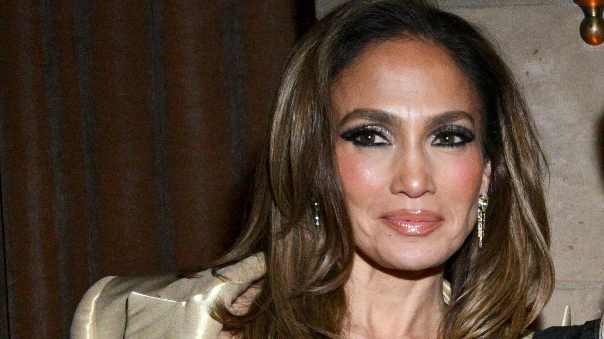 Jennifer Lopez Says She's 'Never Been Loved' Because Her Exes Weren't 'Capable'