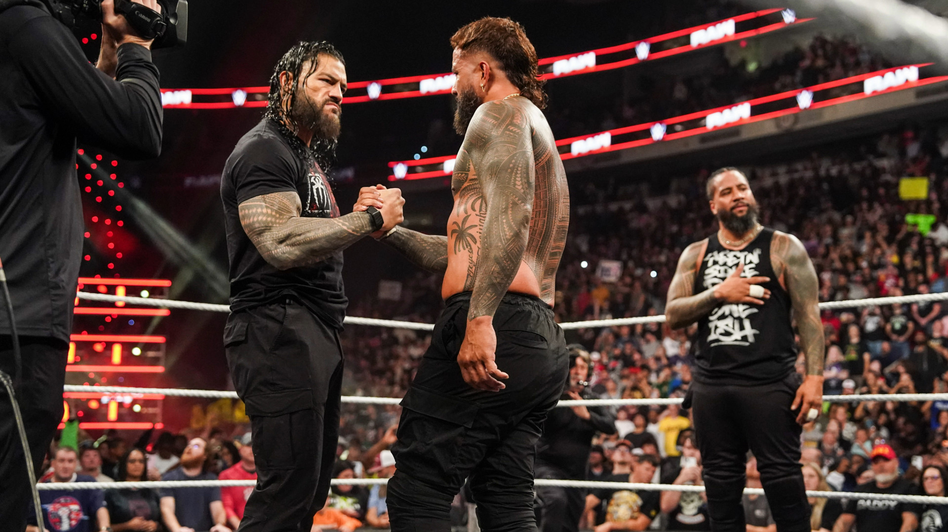 Roman Reigns' Return To WWE Raw Suggests The Original Bloodline Return is Imminent