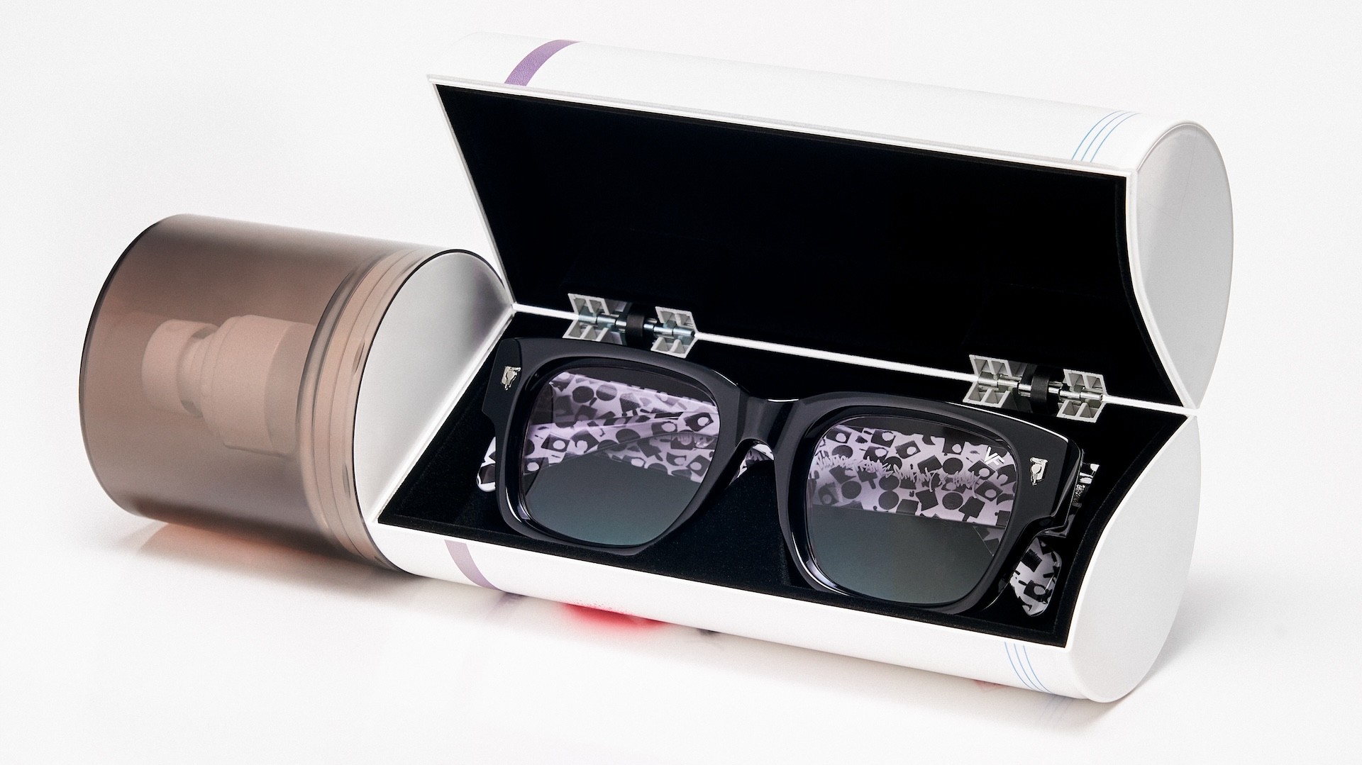 Vintage Frames Company and Stash Launch Limited-Edition S…