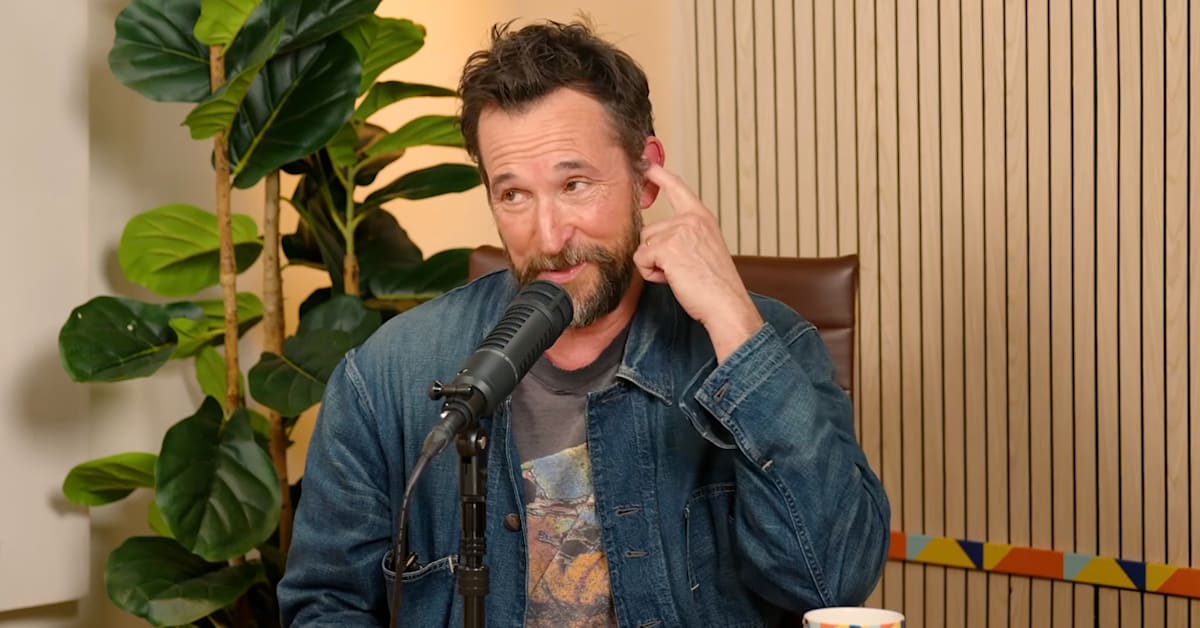 Noah Wyle Says Eddie Murphy Told Him 'F*ck Off, Man' When He Asked for an Autograph as a 9-Year-Old