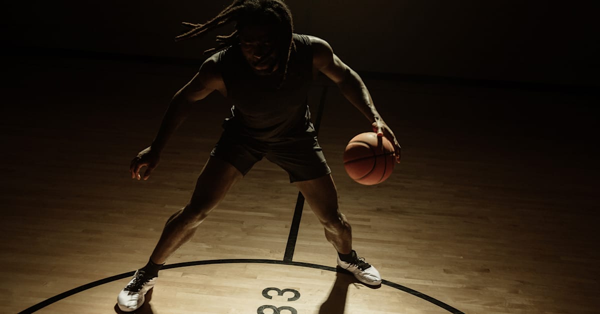 Why Pro Baller Isaiah Stewart Is Betting on Less Shoe
