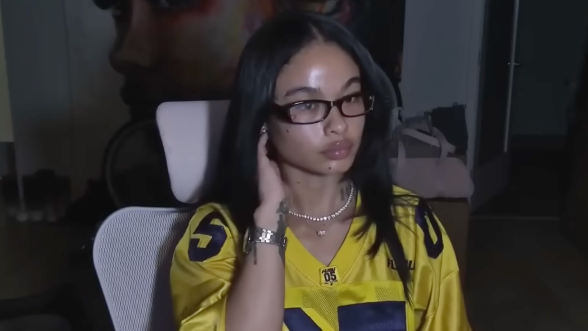 India Love Apologizes After Crashing Stage at Streamer Awards: 'There ...